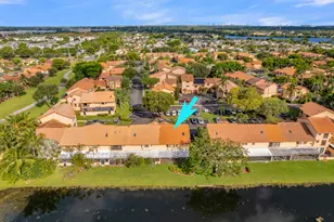 942 SW 113th Terrace, Pembroke Pines, FL 33025 - Photo 3