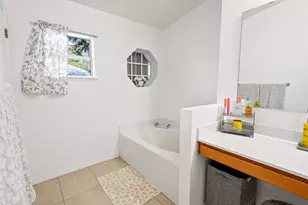 8745 105th Ct, Vero Beach, FL 32967 - Photo 25