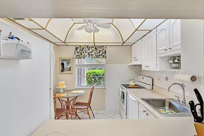 22 Abbey Lane #106, Delray Beach, FL 33446 - Photo 3