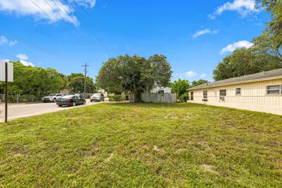 1208 3rd Avenue S, Lake Worth Beach, FL 33460 - Photo 3