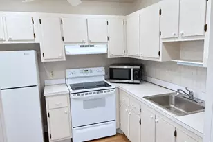 139 Saxony C, Delray Beach, FL 33446 - Photo 9