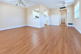 139 Saxony C, Delray Beach, FL 33446 - Photo 7
