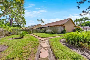 8026 Marshwood Ln, Lake Worth, FL 33467 - Photo 25