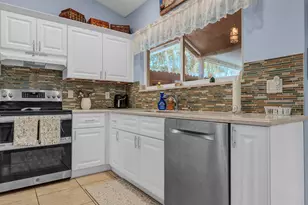 8026 Marshwood Ln, Lake Worth, FL 33467 - Photo 7