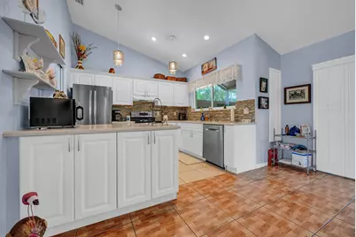 8026 Marshwood Lane, Lake Worth, FL 33467 - Photo 3