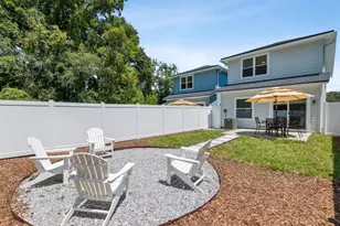 913 S 7th St, Fernandina Beach, FL 32034 - Photo 5