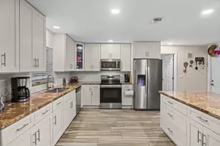 5112 Myrtle Dr, Fort Pierce, FL 34982 - Photo 9