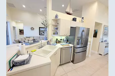 360 NW Sunview Way, Port Saint Lucie, FL 34986 - Photo 9