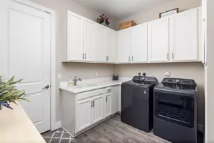 12849 SW Barelli Ct, Port Saint Lucie, FL 34987 - Photo 21