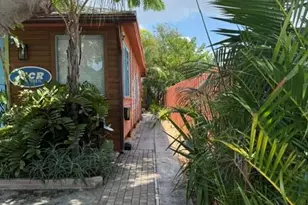 17 S L St, Lake Worth, FL 33460 - Photo 11