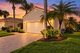 392 NW Breezy Point Loop, Port Saint Lucie, FL 34986 - Photo 1