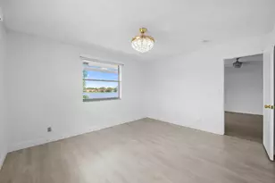 5510 Lakeside Dr, Margate, FL 33063 - Photo 11