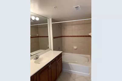 6505 Emerald Dunes Drive #108, West Palm Beach, FL 33411 - Photo 15