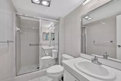 20301 W Country Club Drive #523, Aventura, FL 33180 - Photo 7