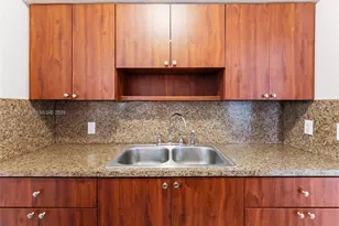 1142 NE 15th Ave, Fort Lauderdale, FL 33304 - Photo 1