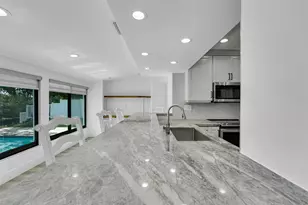 956 SE 10th Ct, Pompano Beach, FL 33060 - Photo 15