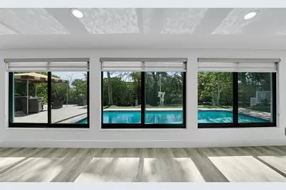 956 SE 10th Court, Pompano Beach, FL 33060 - Photo 5