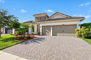 9228 Greenspire Ln, Lake Worth, FL 33467 - Photo 3