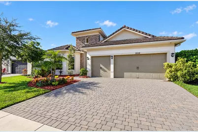 9228 Greenspire Lane, Lake Worth, FL 33467 - Photo 3