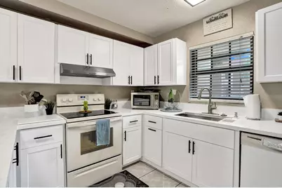 178 NW 115th Terrace, Plantation, FL 33325 - Photo 5