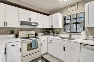 178 NW 115th Terrace, Plantation, FL 33325 - Photo 5