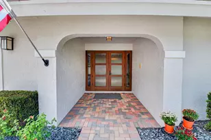 2750 NW 26th Ct, Boca Raton, FL 33434 - Photo 3