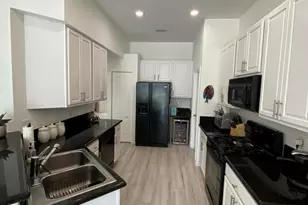 325 Berenger Walk, Royal Palm Beach, FL 33414 - Photo 13