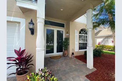 325 Berenger Walk, Royal Palm Beach, FL 33414 - Photo 5