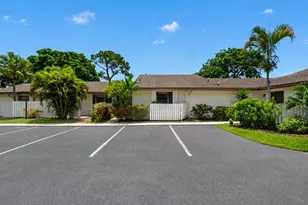 6102 Woodlake Blvd, Greenacres, FL 33463 - Photo 3
