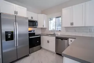 2284 NW 82nd St, Miami, FL 33147 - Photo 5