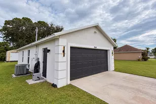 1569 SW Pitts Ave, Port Saint Lucie, FL 34953 - Photo 43