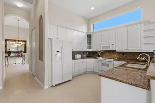 11044 Malaysia Cir, Boynton Beach, FL 33437 - Photo 13