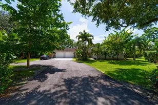 6922 150th Pl N, Palm Beach Gardens, FL 33418 - Photo 3
