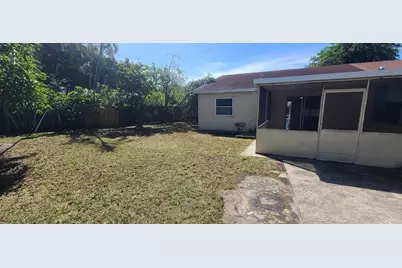 1769 Keenland Circle, West Palm Beach, FL 33415 - Photo 11