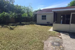 1769 Keenland Cir, West Palm Beach, FL 33415 - Photo 11