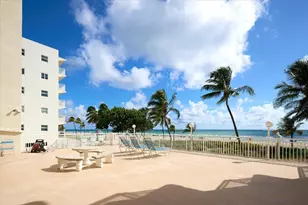 901 S Surf Rd, Hollywood, FL 33019 - Photo 25