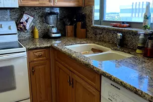 1010 S Ocean Blvd, Pompano Beach, FL 33062 - Photo 21