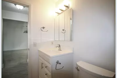 1303 Lakeview Drive E, Royal Palm Beach, FL 33411 - Photo 19