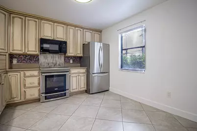 1303 Lakeview Drive E, Royal Palm Beach, FL 33411 - Photo 3