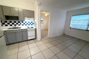 531 S C St, Lake Worth Beach, FL 33460 - Photo 5