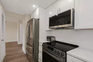 900 NE 18th Ave, Fort Lauderdale, FL 33304 - Photo 13
