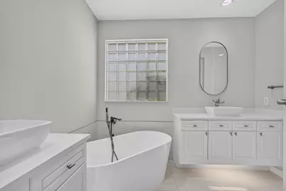 207 Isle Verde Way, Palm Beach Gardens, FL 33418 - Photo 35