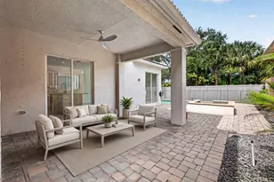 207 Isle Verde Way, Palm Beach Gardens, FL 33418 - Photo 5