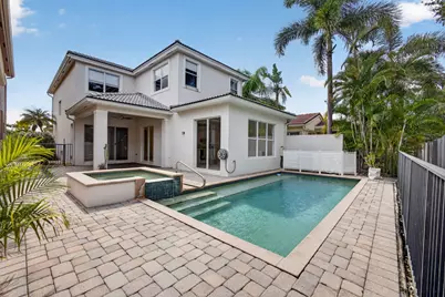 207 Isle Verde Way, Palm Beach Gardens, FL 33418 - Photo 3