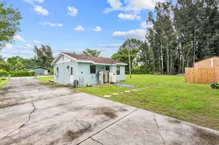 6368 Bishoff Rd, West Palm Beach, FL 33413 - Photo 5