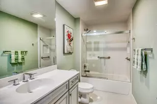 441 Bay Colony Dr N, Juno Beach, FL 33408 - Photo 17
