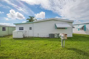 123 La Vaughn Cir, Jensen Beach, FL 34957 - Photo 23