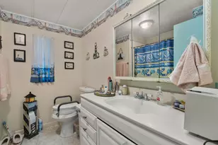 123 La Vaughn Cir, Jensen Beach, FL 34957 - Photo 15