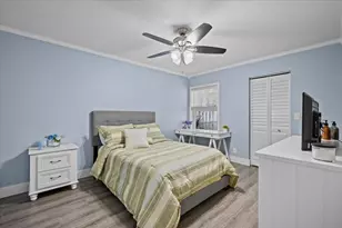 264 Malibu Cir, Greenacres, FL 33413 - Photo 15