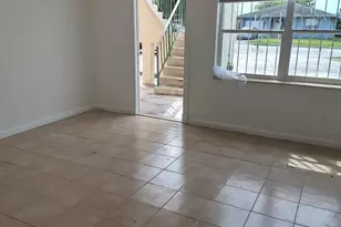 944 W 10th St, Riviera Beach, FL 33404 - Photo 7